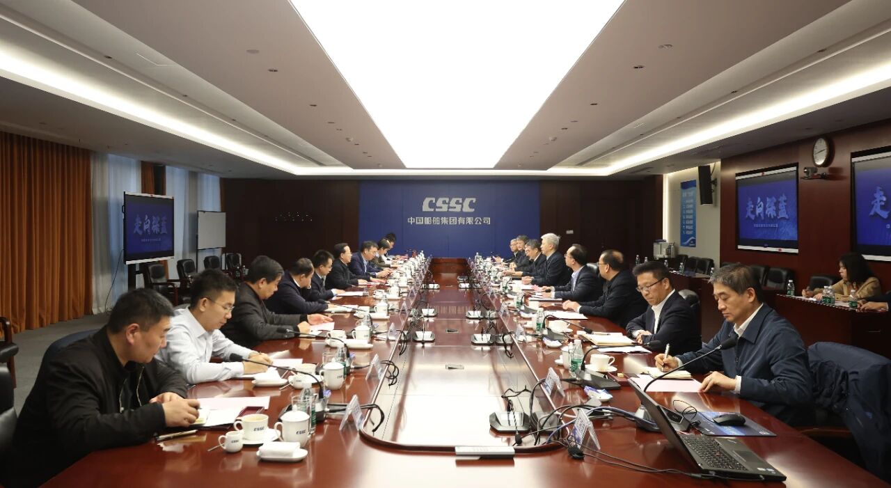 徐鹏与天津大学校长、中国工程院院士柴立元会谈 